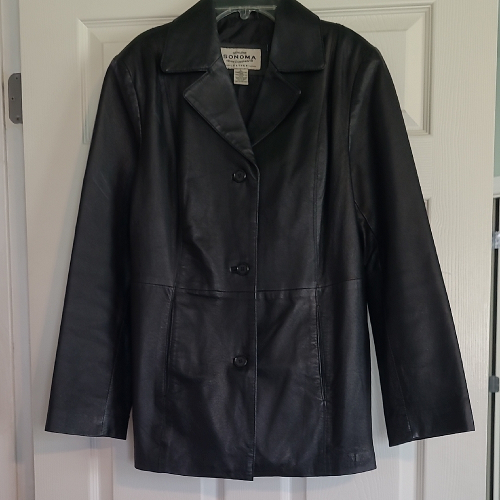 Sonoma Women's Black Leather Jacket